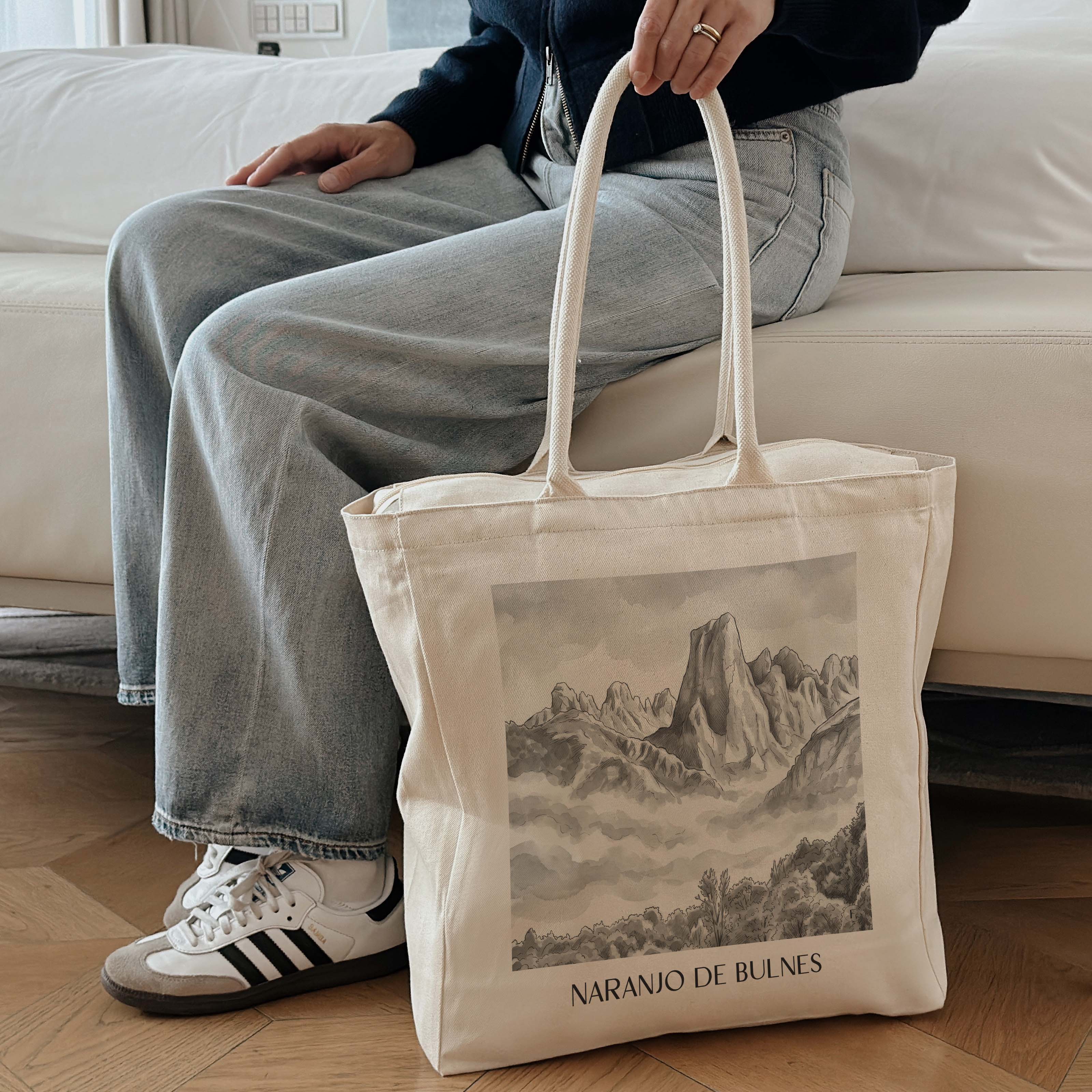 naranjo-de-bulnes-spanien-spanien-einkaufstasche-aquarell-schwarz-weiss