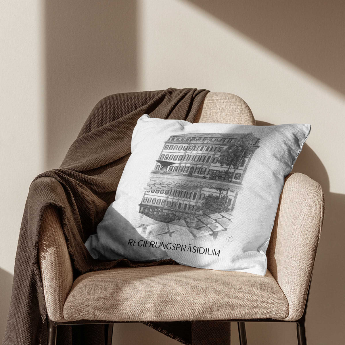 regierungspräsidium-darmstadt-deutschland-kissenbezug-bleistift-zeichnung-drawing