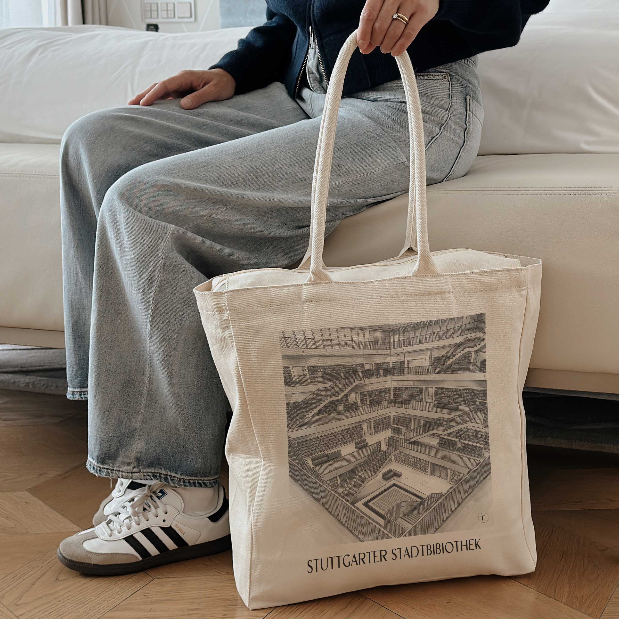 stadtbibiothek-stuttgart-deutschland-einkaufstasche-aquarell-schwarz-weiss