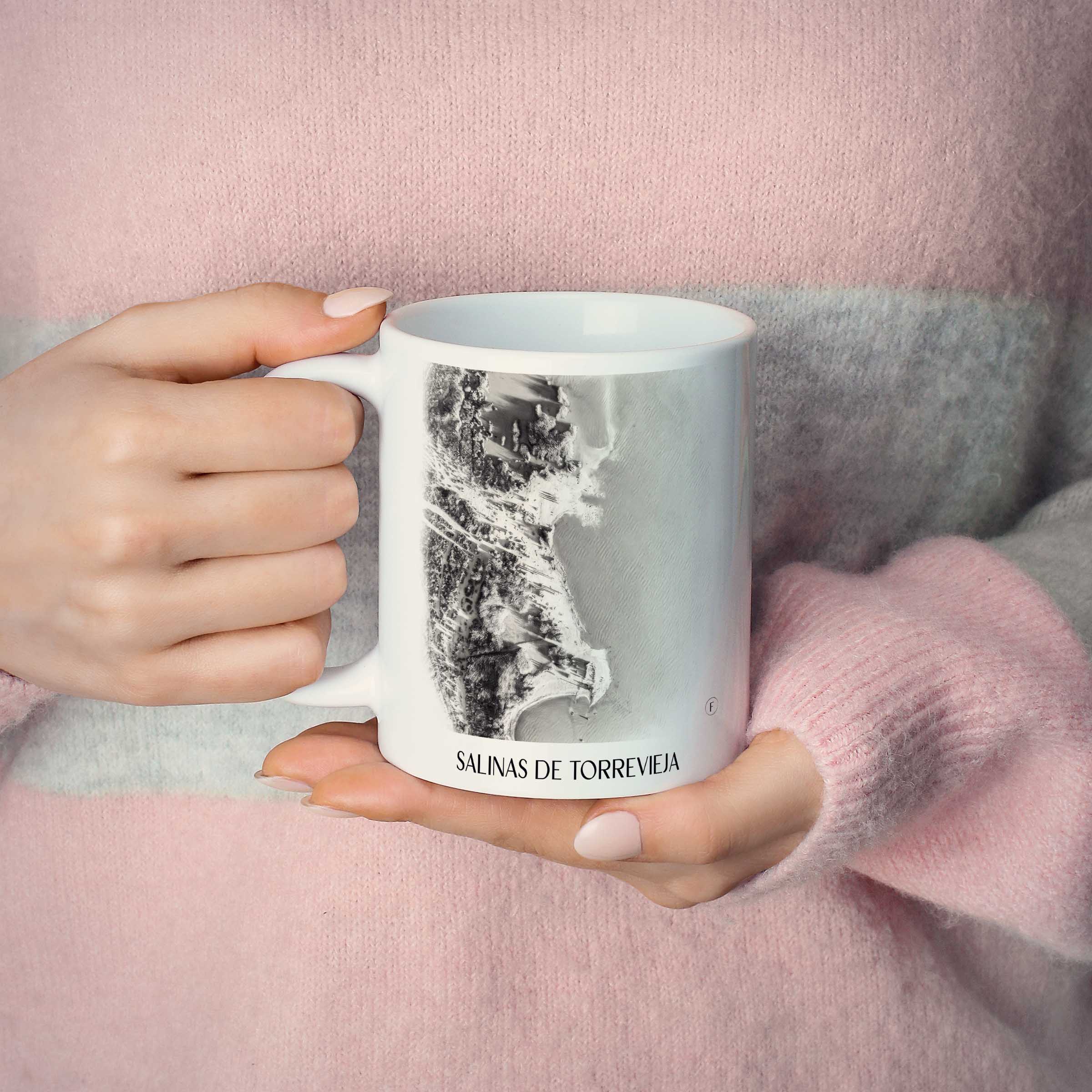 salinas-de-torrevieja-spanien-spanien-kaffeebecher-bleistift-zeichnung-drawing