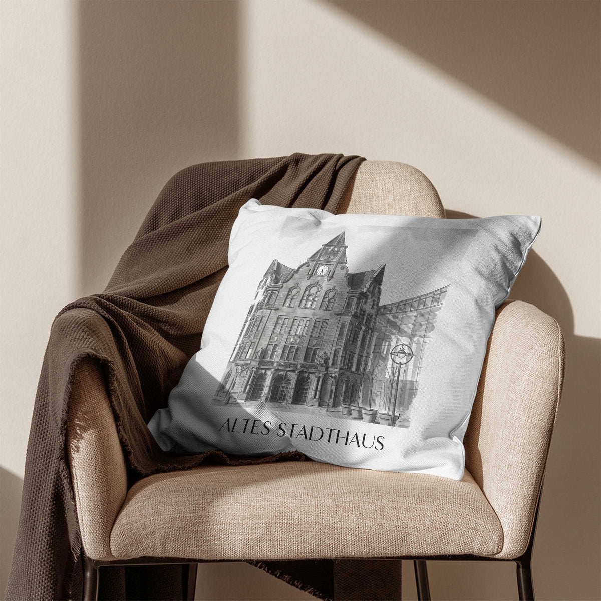 altes-stadthaus-dortmund-deutschland-kissenbezug-aquarell-schwarz-weiss