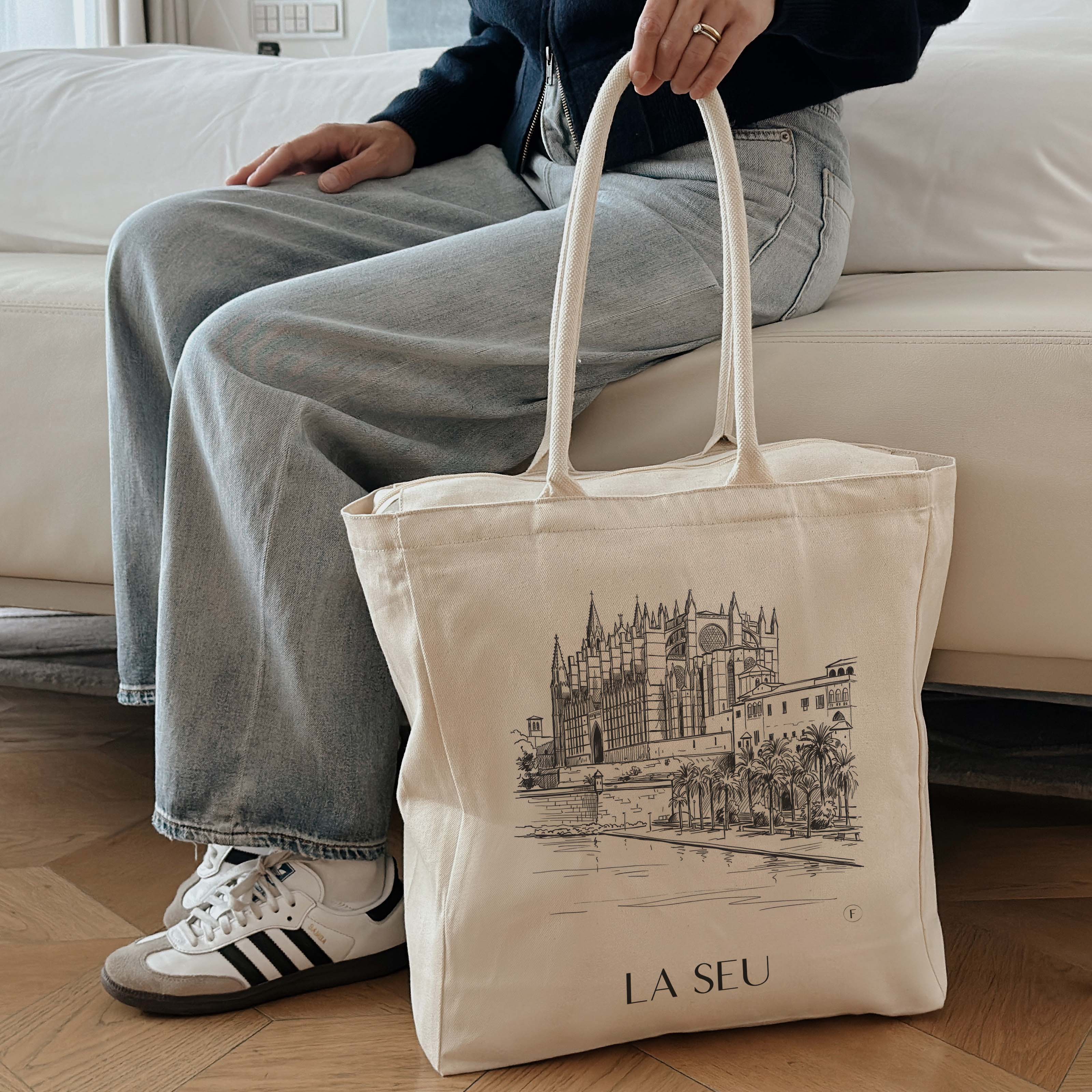 la-seu-mallorca-spanien-einkaufstasche-skizze