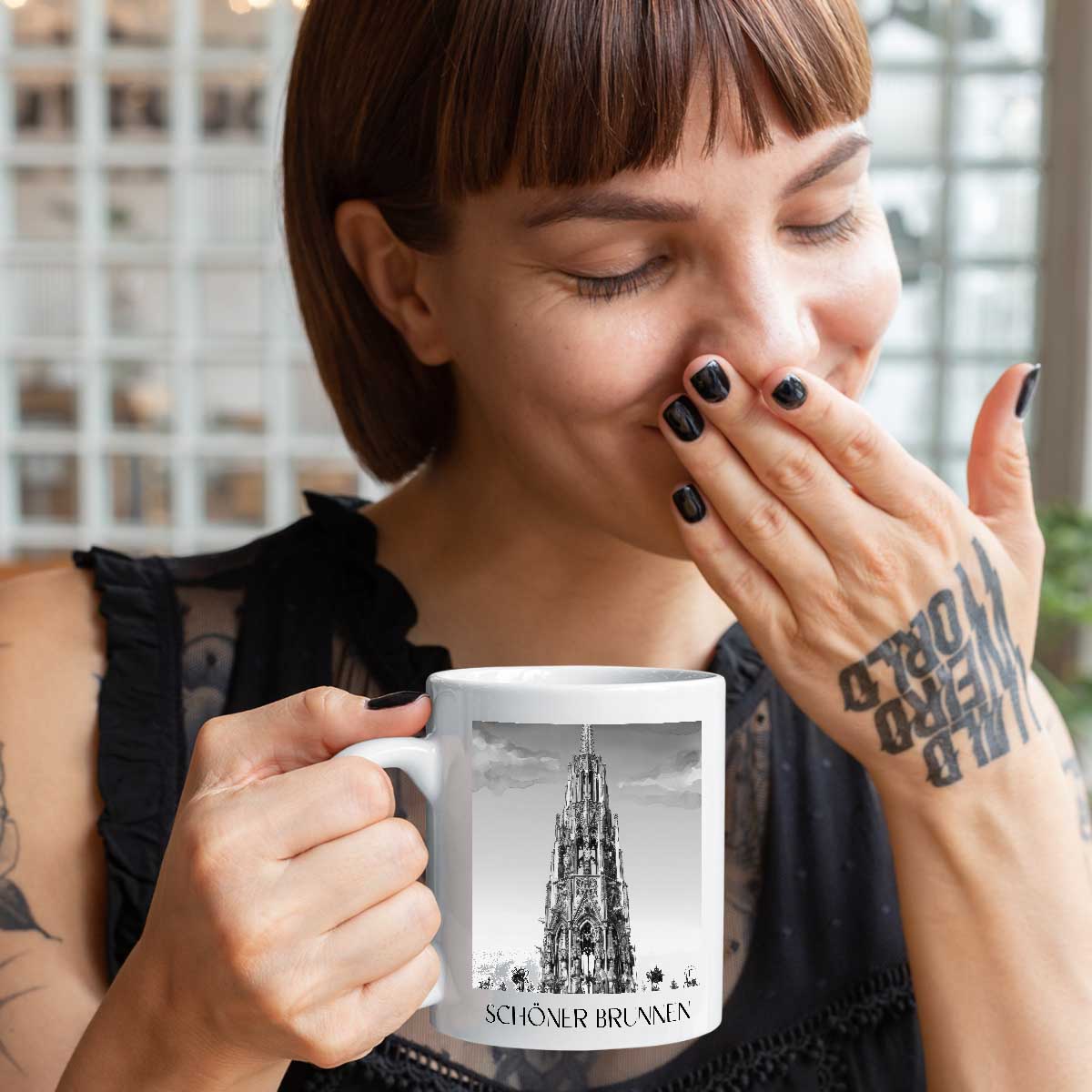 schöner-brunnen-nürnberg-deutschland-kaffeebecher-aquarell-schwarz-weiss