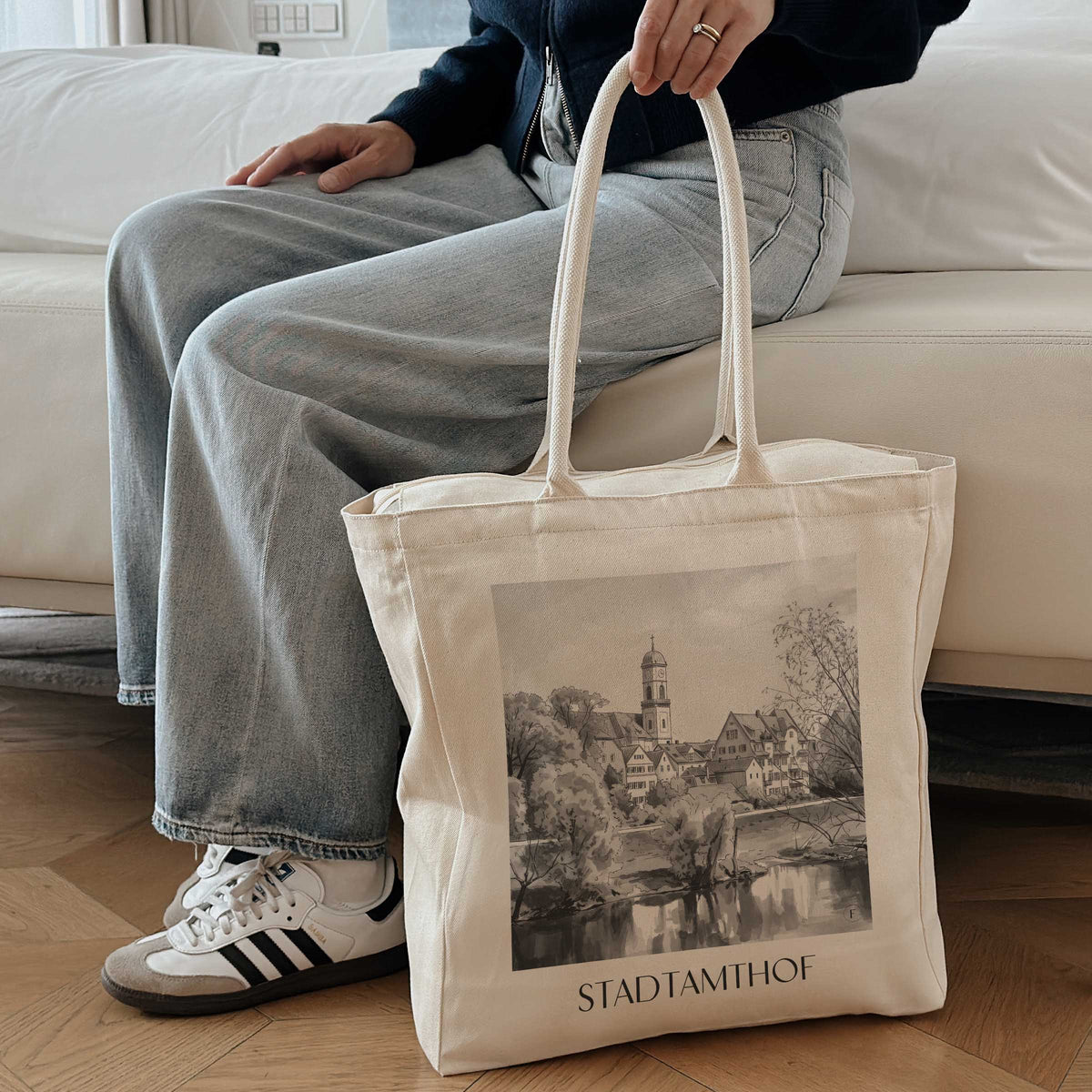 stadtamthof-regensburg-deutschland-einkaufstasche-aquarell-schwarz-weiss