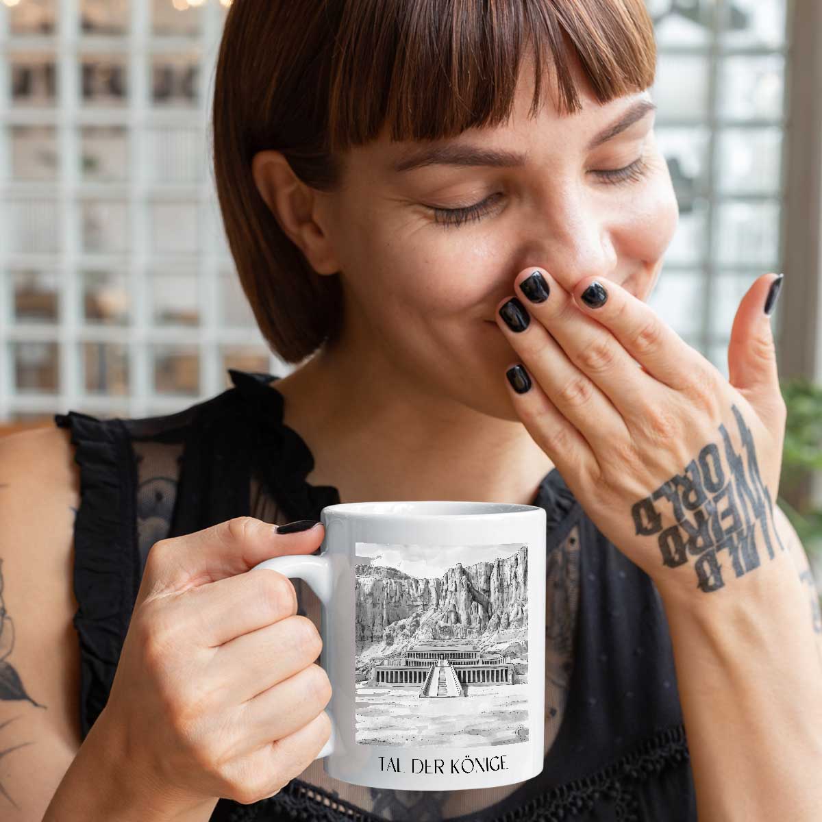 tal-der-könige-ägypten-kaffeebecher-aquarell-schwarz-weiss