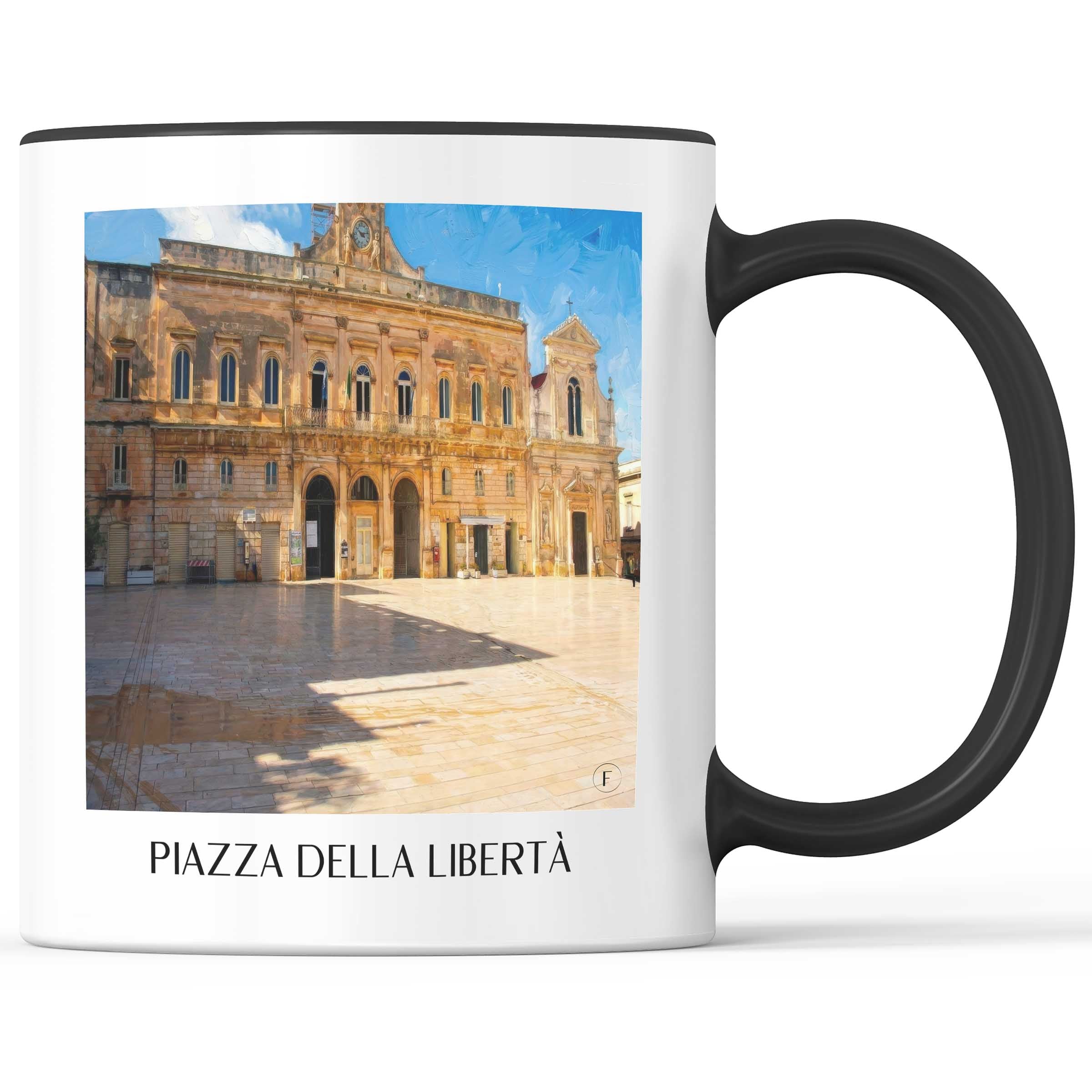 Piazza della Libertà Kaffeebecher - Ostuni - Italien Becher - Kaffeetasse im Ölgemälde Stil