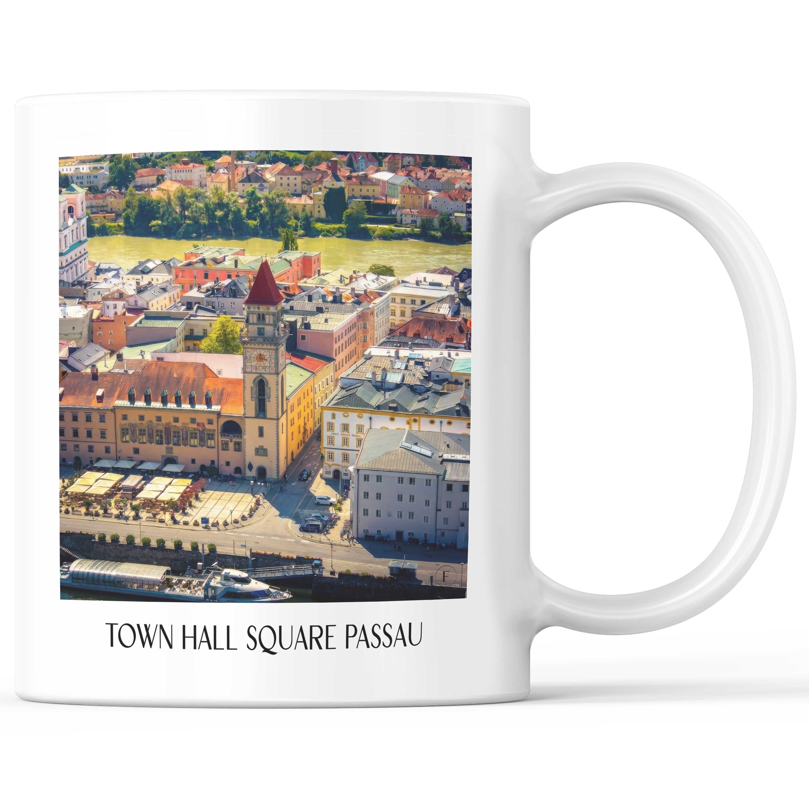 Rathausplatz Kaffeebecher - Passau - Deutschland Becher - Kaffeetasse im Ölgemälde Stil